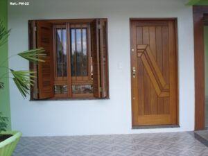 Porta madeira externa