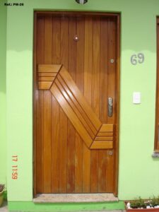 Porta madeira externa