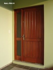 Porta madeira externa